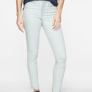 ATHLETA Sculptek jeans in light blue wash